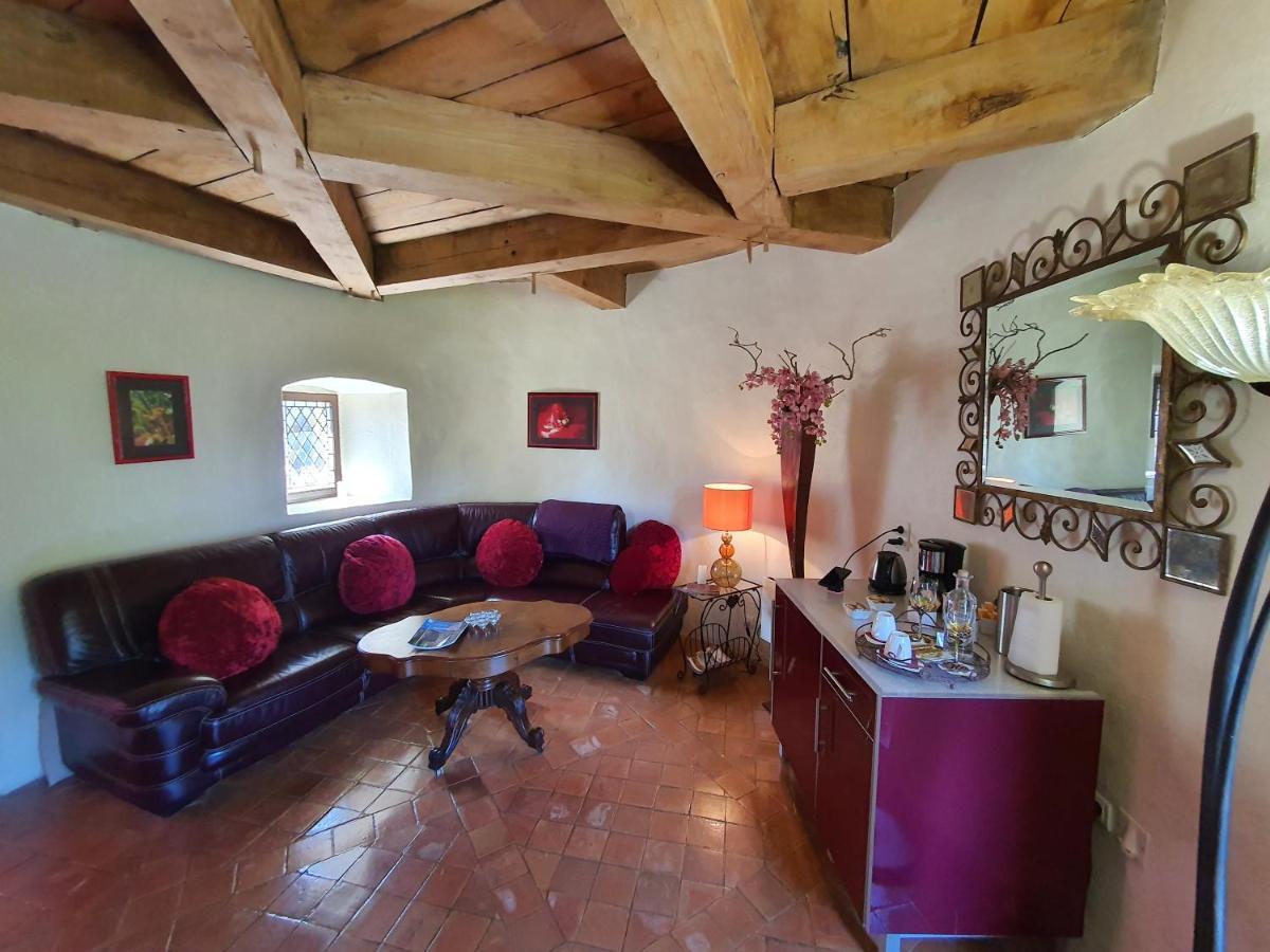 Chambre D'Hotes Au Chateau De Belcastel Belcastel  Bagian luar foto