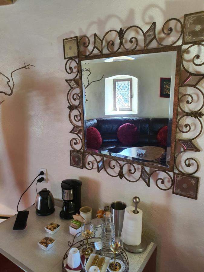 Chambre D'Hotes Au Chateau De Belcastel Belcastel  Bagian luar foto